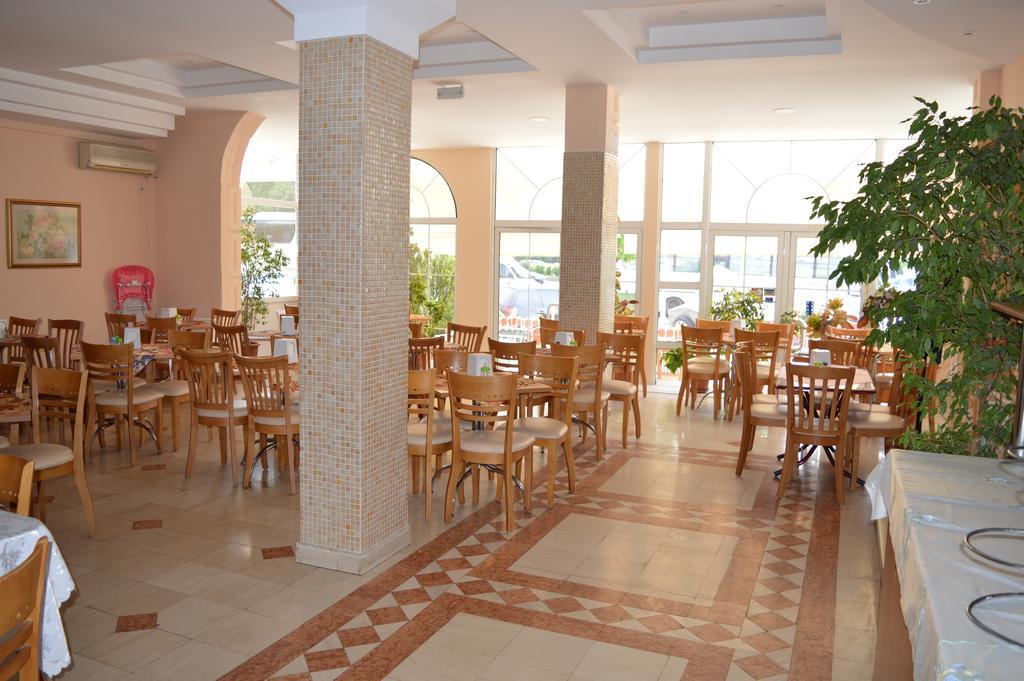 VIP Hotel SKOPJE Exterior foto